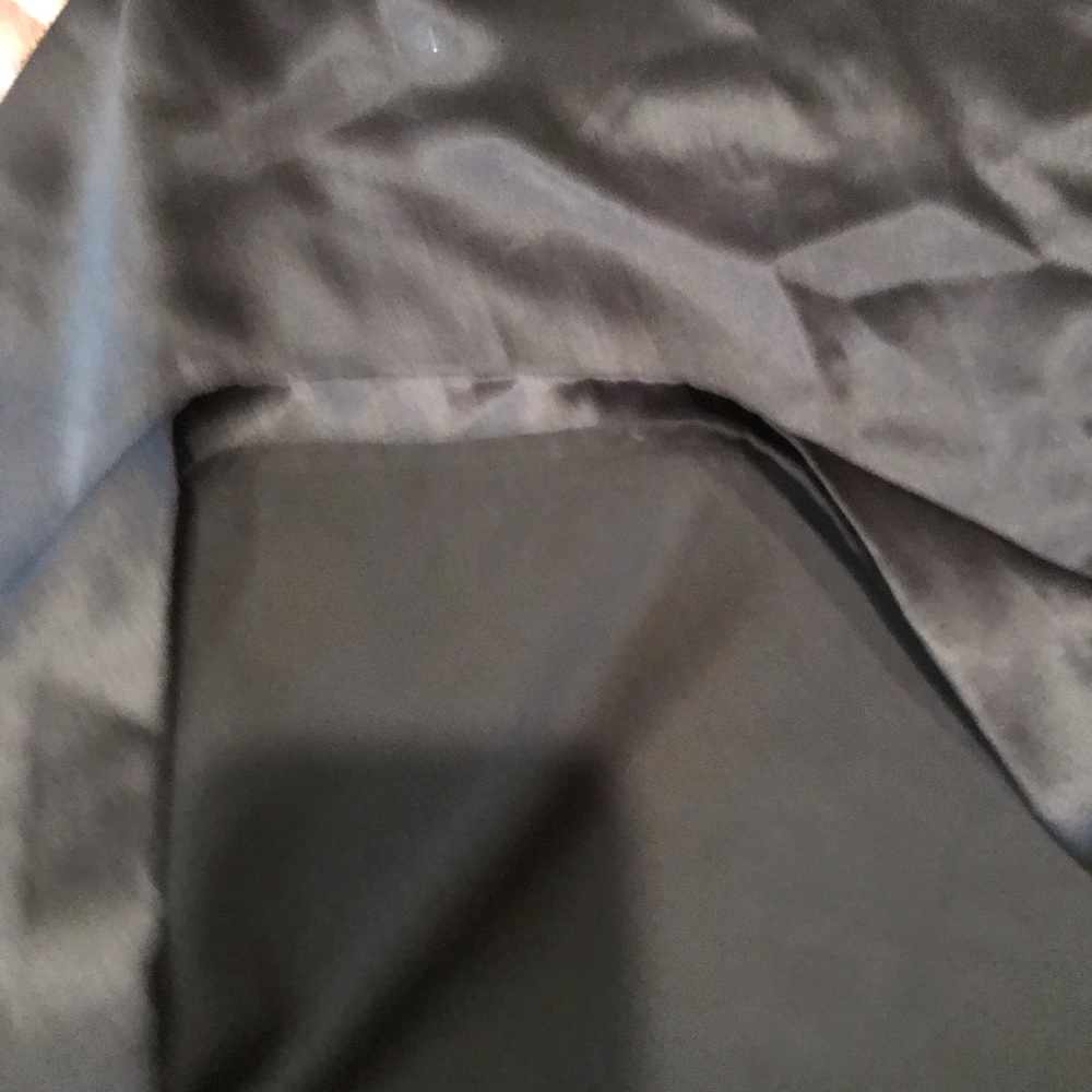 TED BAKER HALTER DRESS XS (model is a 0-2) - Picture 6 of 16